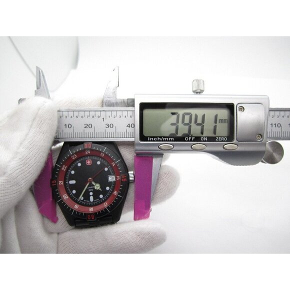 Vintage Men Swiss Wenger Quartz WR Analog Dial Plastic Case Round Watch (E814) - Picture 2 of 11